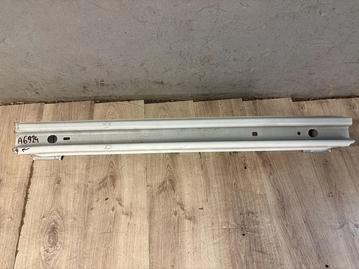 Toyota Yaris IV Balk Balk Achter 1250947-80