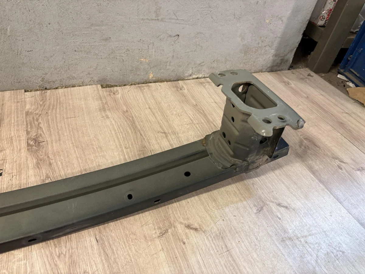 Toyota Auris II E18 Renfort Pare-chocs Avant image 9