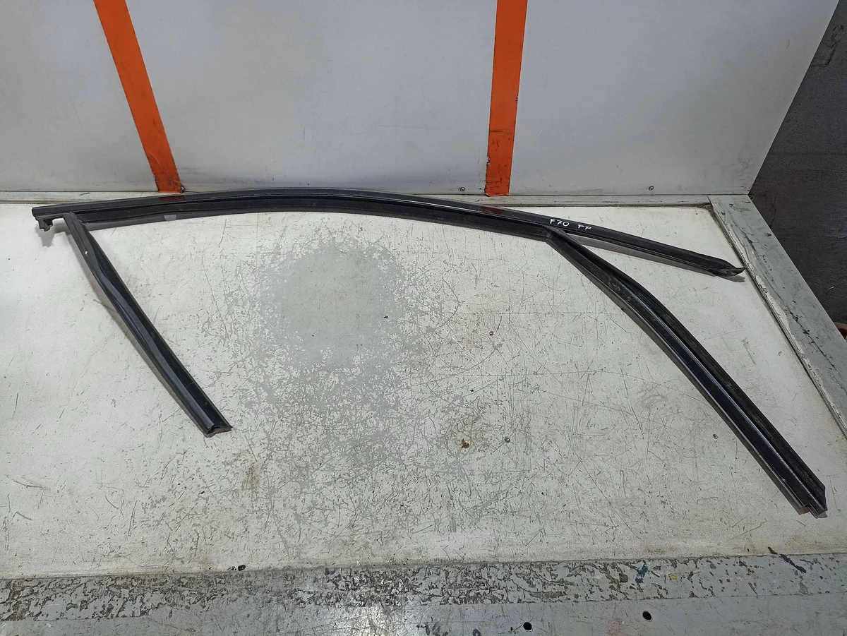BMW 1 F70 Dichtung Tür Rechts Vorne Gebraucht