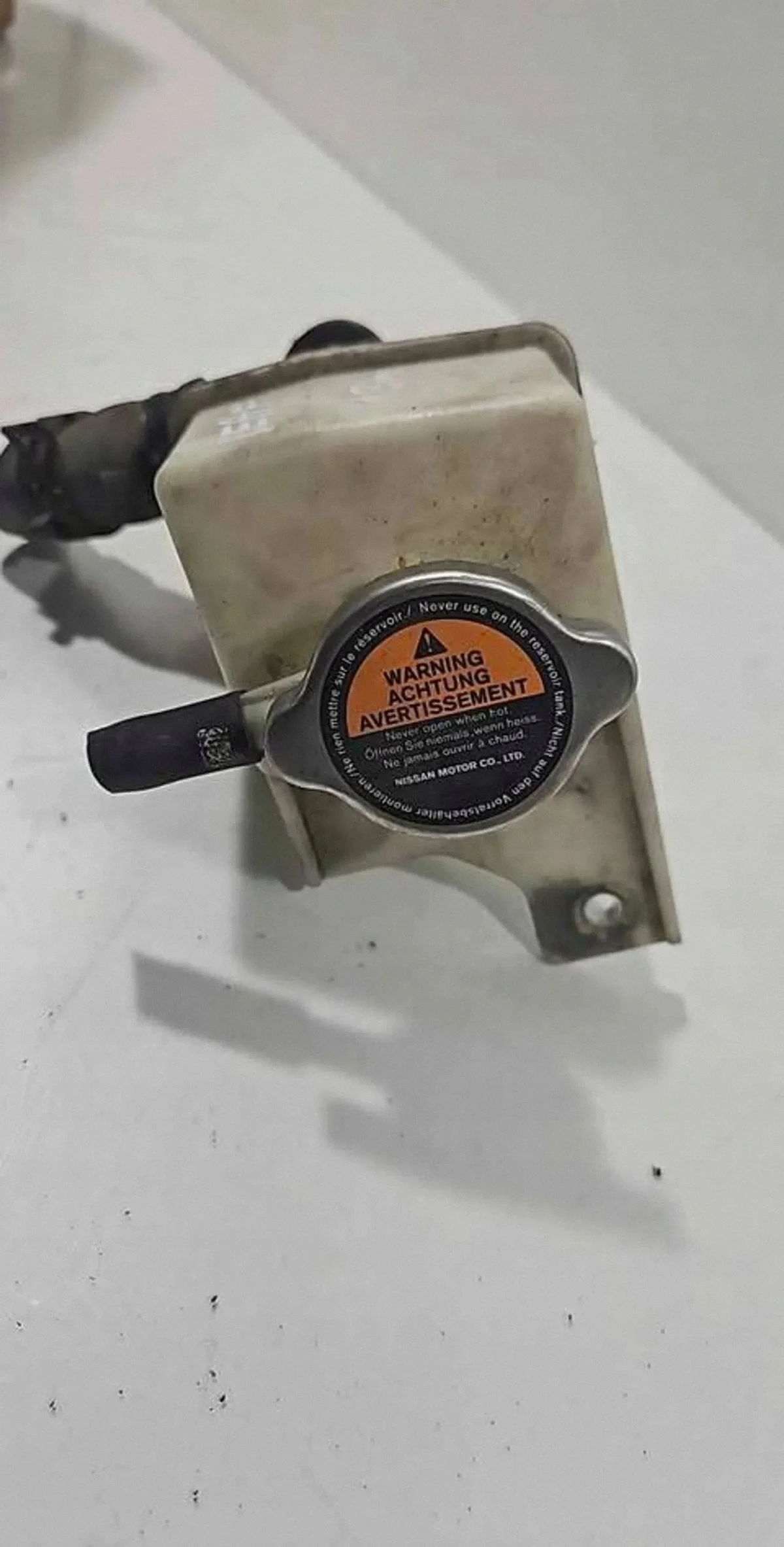 Réservoir d'expansion Nissan Leaf I (ZE0) PPGF30