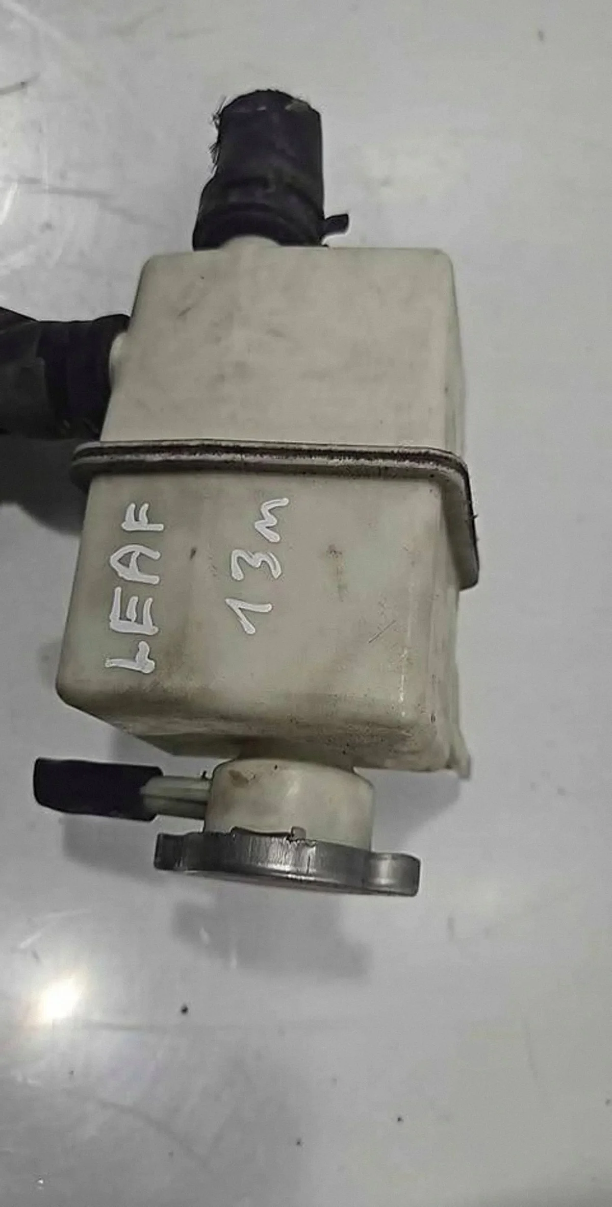 Réservoir d'expansion Nissan Leaf I (ZE0) PPGF30 image 3