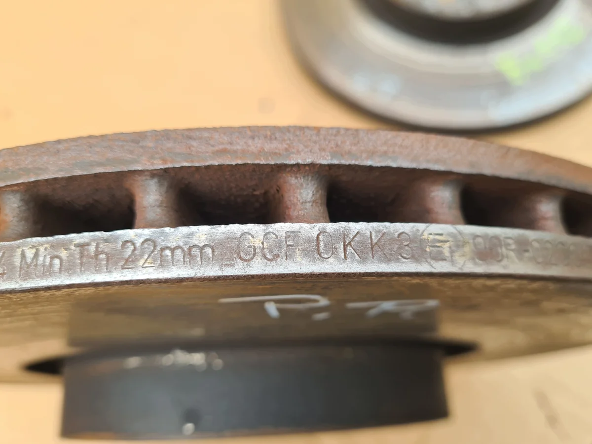 Disques de frein avant VW Passat B6 usagés image 6