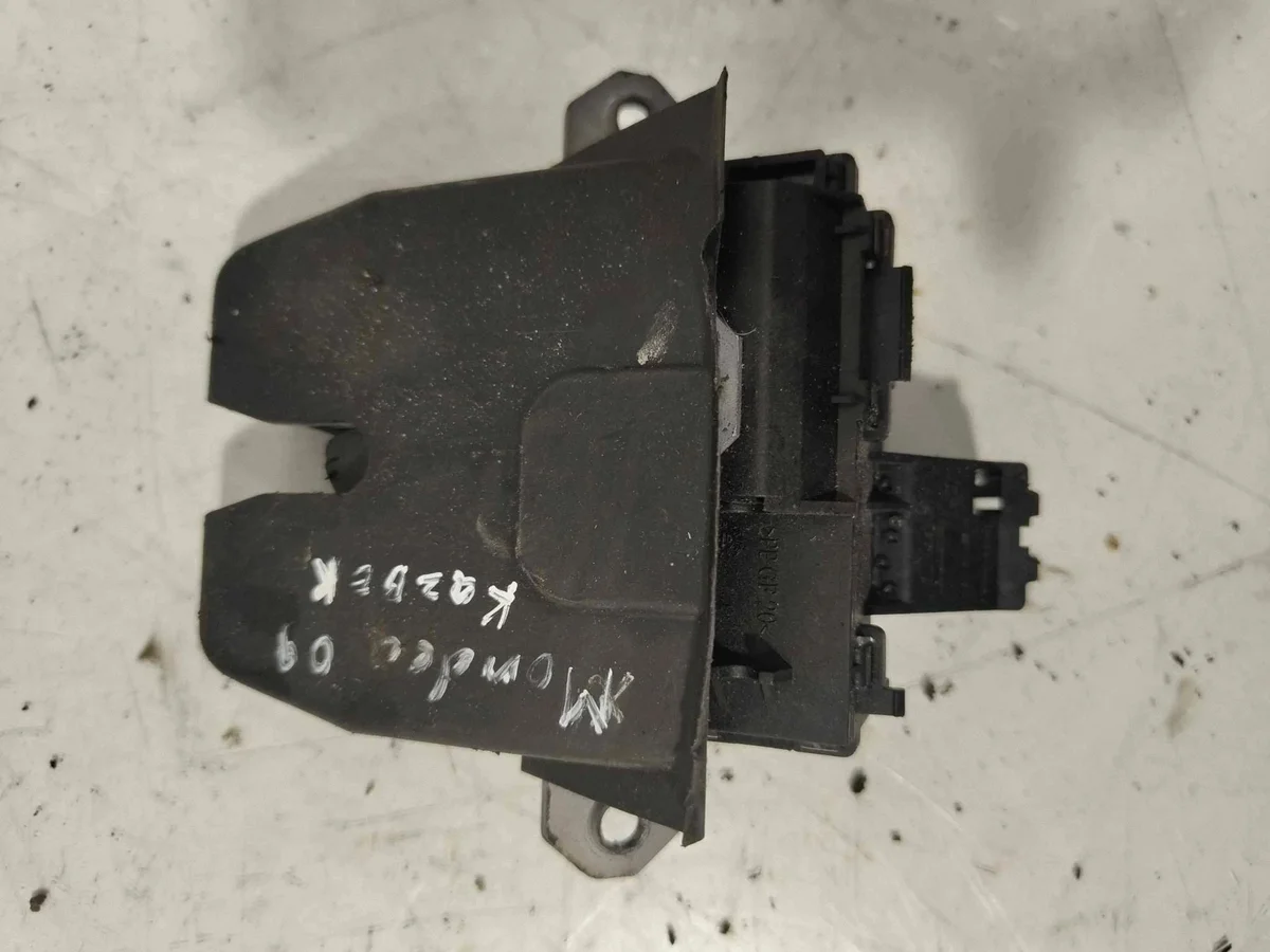 Fechadura Porta-Malas Ford Galaxy 01041155002