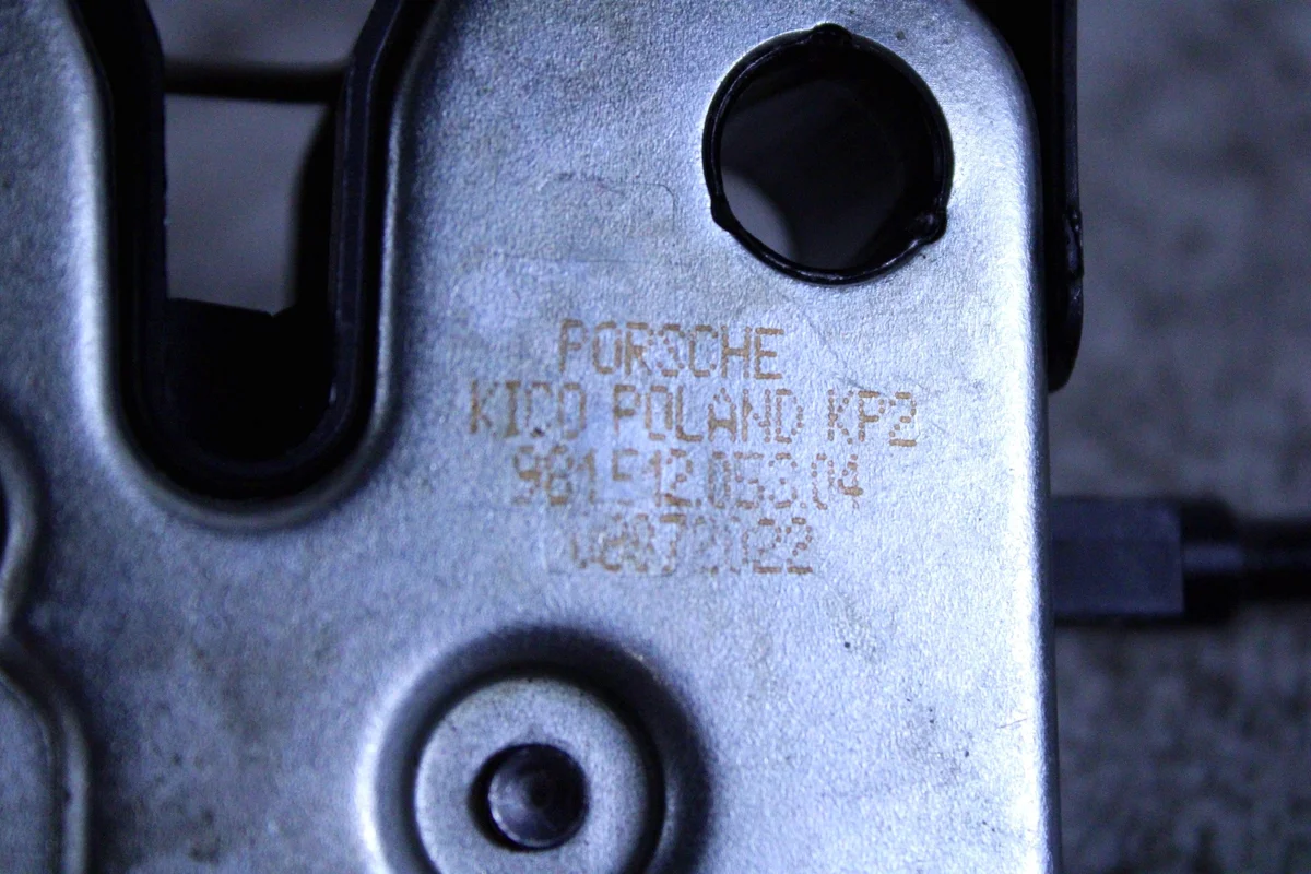 Porsche 718 Boxster 981/982 Kofferdeksel Vergrendeling image 3