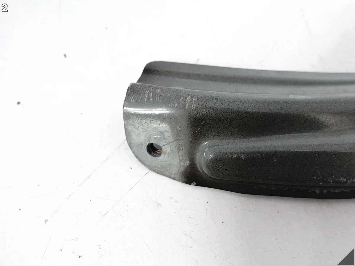 Renault Kwid 17-25 Soporte Guardabarros Derecho image 3