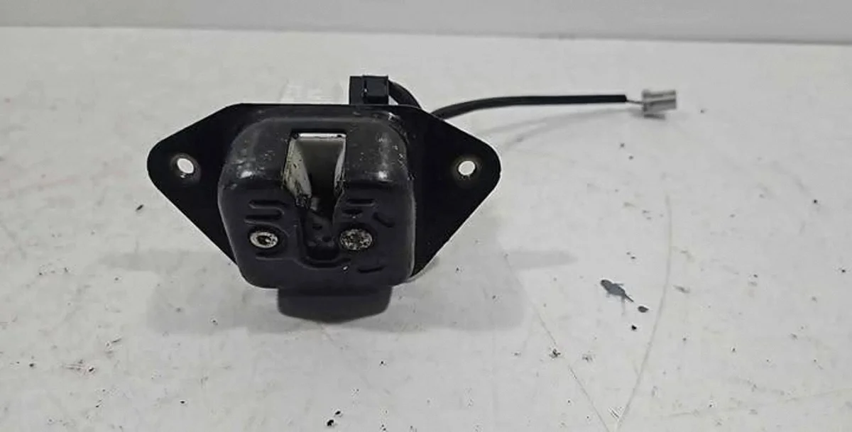 Honda Accord Pakettiauton Oven Lukko ODL27812