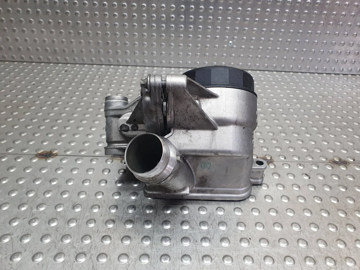 Base Filtro Aceite BMW S27703925 Usado image 3