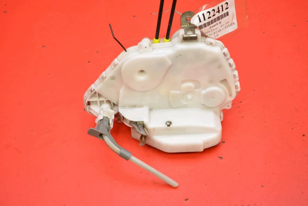 Schloss vorne links Honda Civic 8 UFO