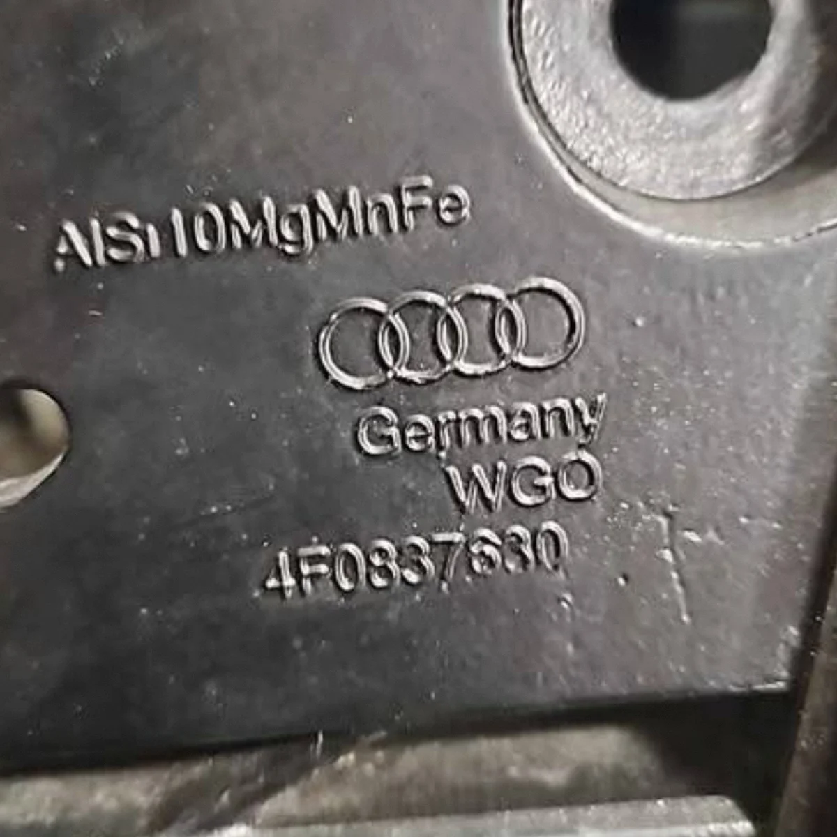 Audi A6 C6 4F 4F0837630 Cornice porta dx image 4