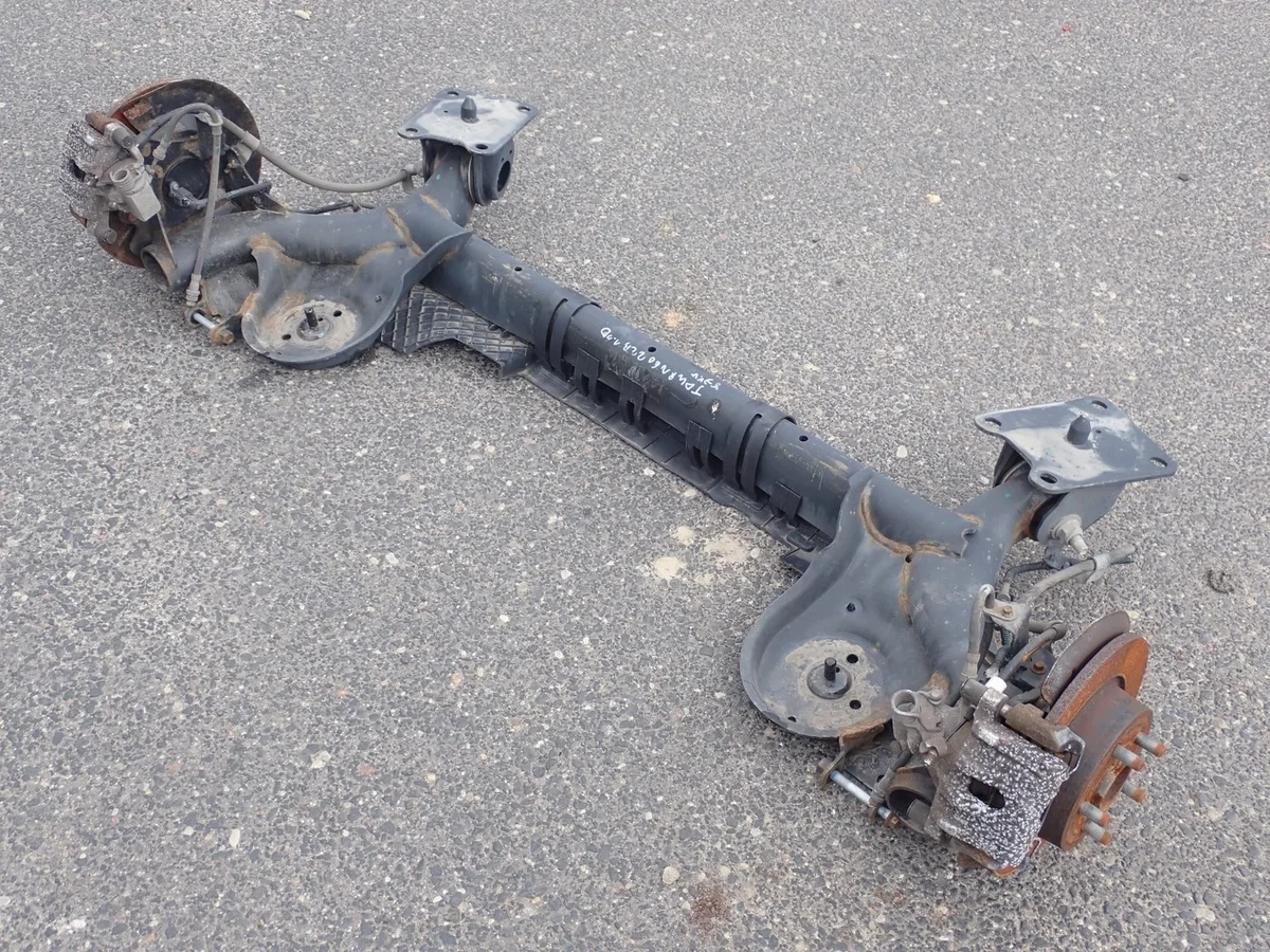 Traversa Sospensione Posteriore Ford Transit Connect MK2