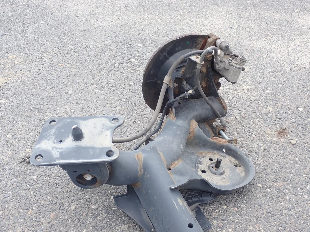 Traversa Sospensione Posteriore Ford Transit Connect MK2 image 4