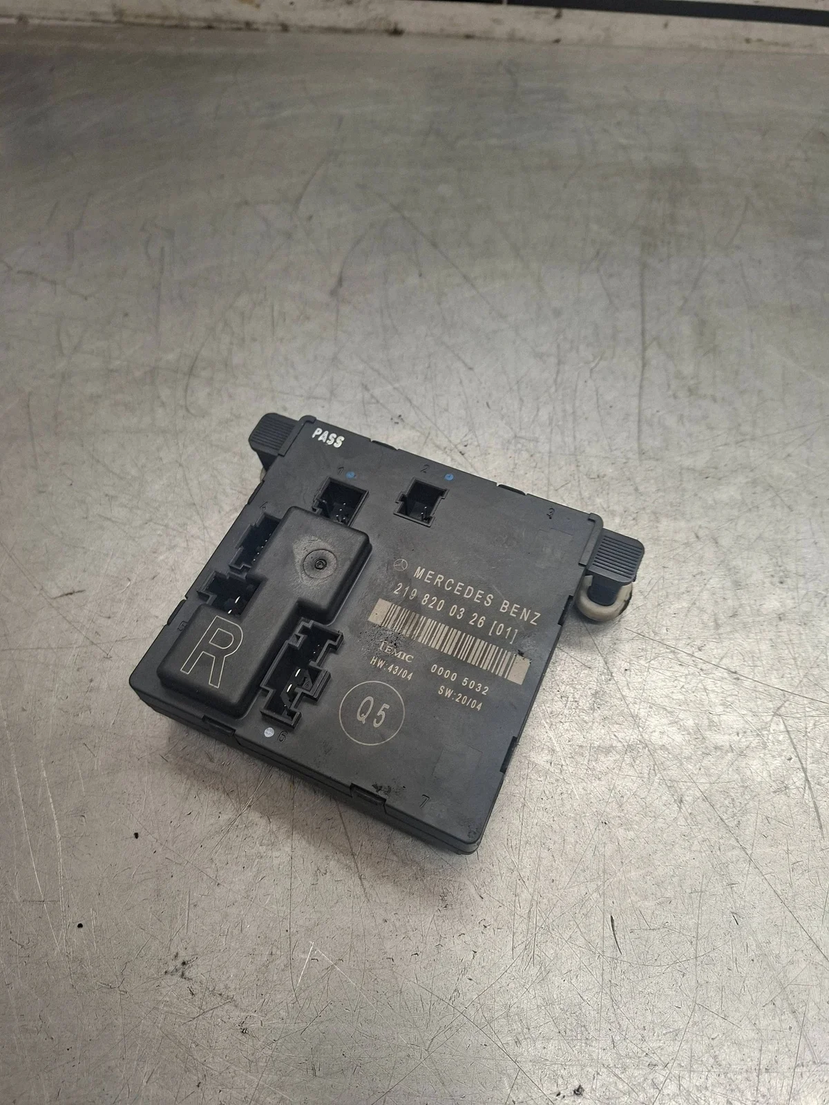 Modul dörr Mercedes-Benz CLS C219 2198200326