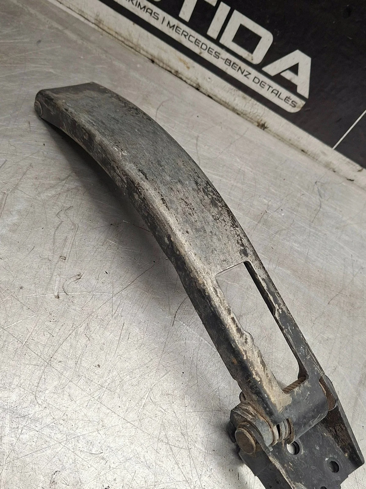 Achterdeurstopper Mercedes Sprinter W906 A9067600228 image 3