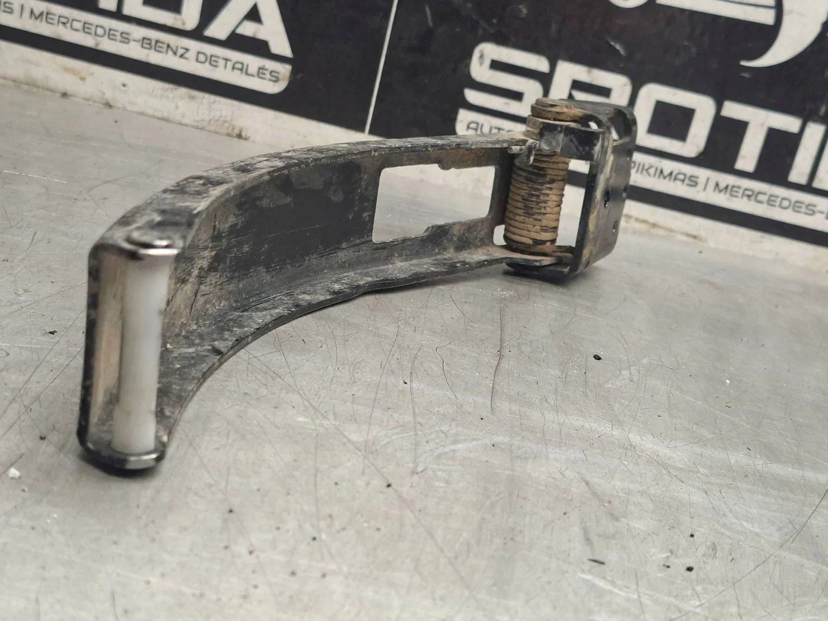 Achterdeurstopper Mercedes Sprinter W906 A9067600228 image 7