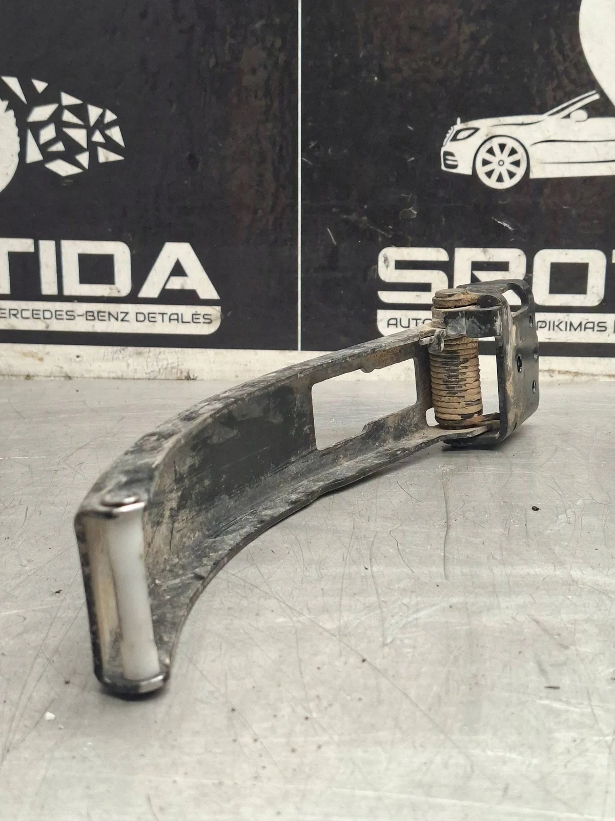 Achterdeurstopper Mercedes Sprinter W906 A9067600228 image 8