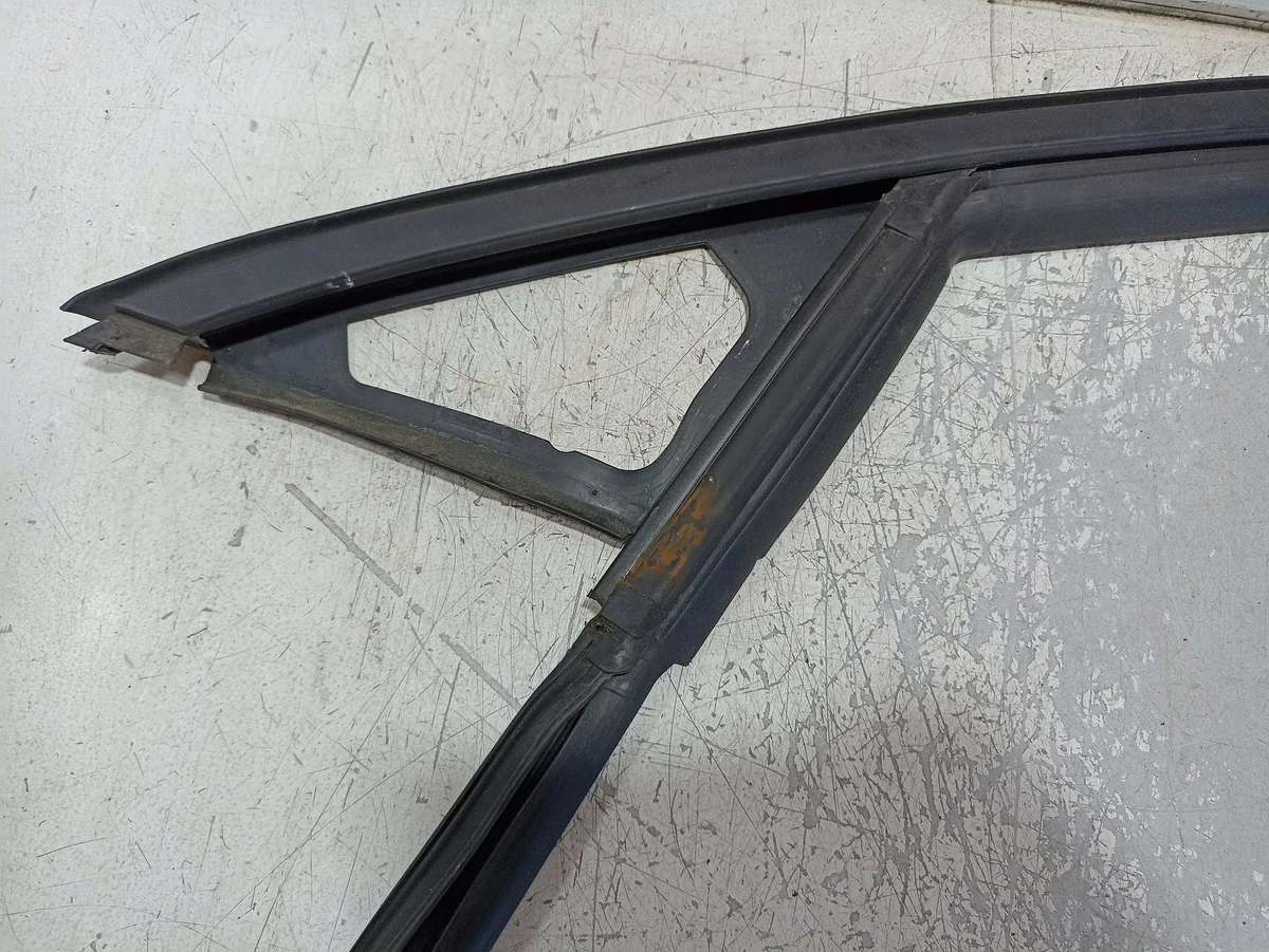 Guarnizione Porta Ford Focus MK4 JX7B-A215AA
