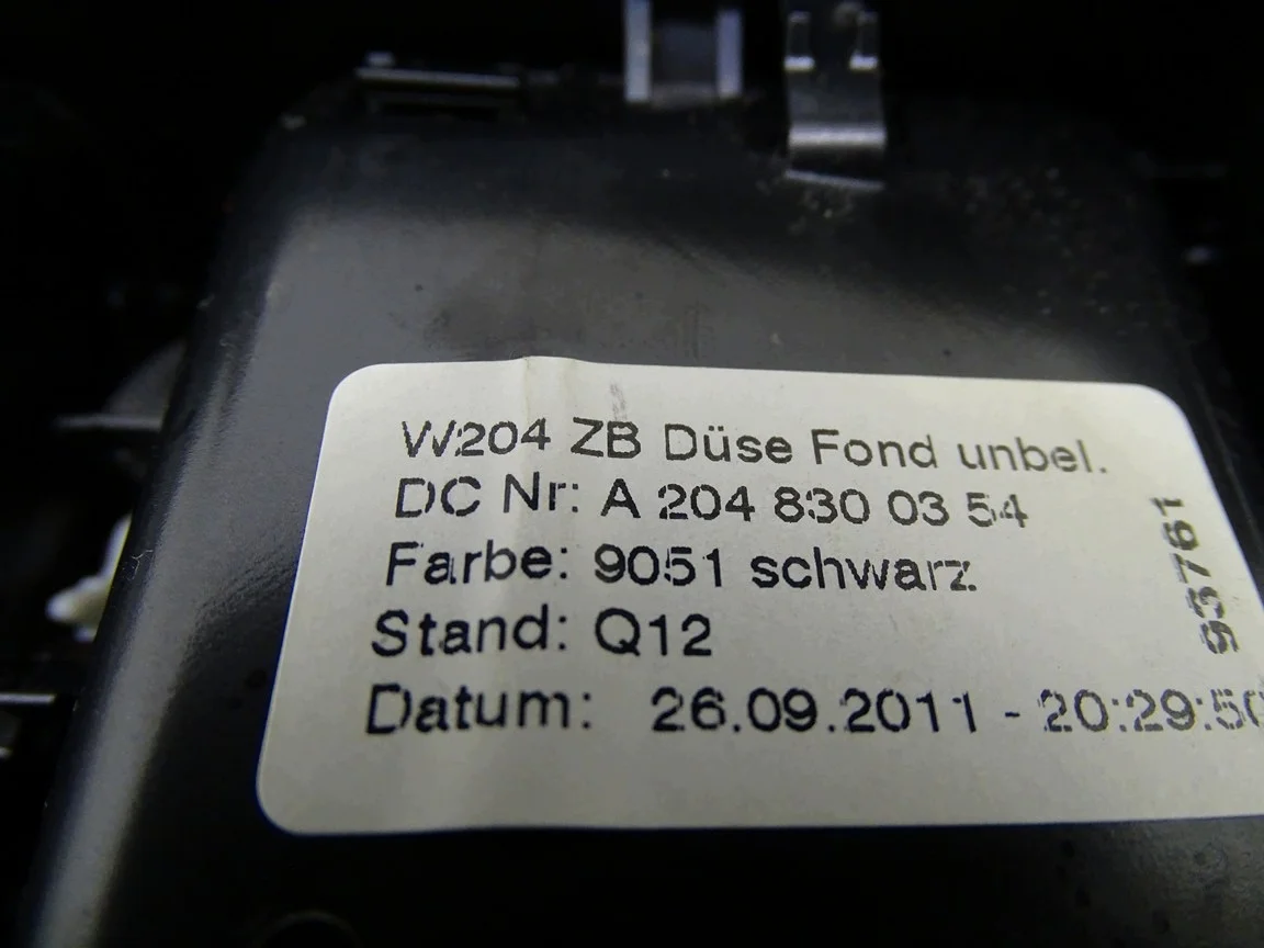 Luftauslass hinten Mercedes W204 A2048300354 image 5