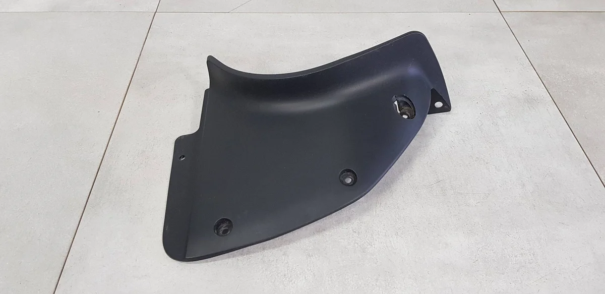 Bavette avant droite Nissan Qashqai II J12