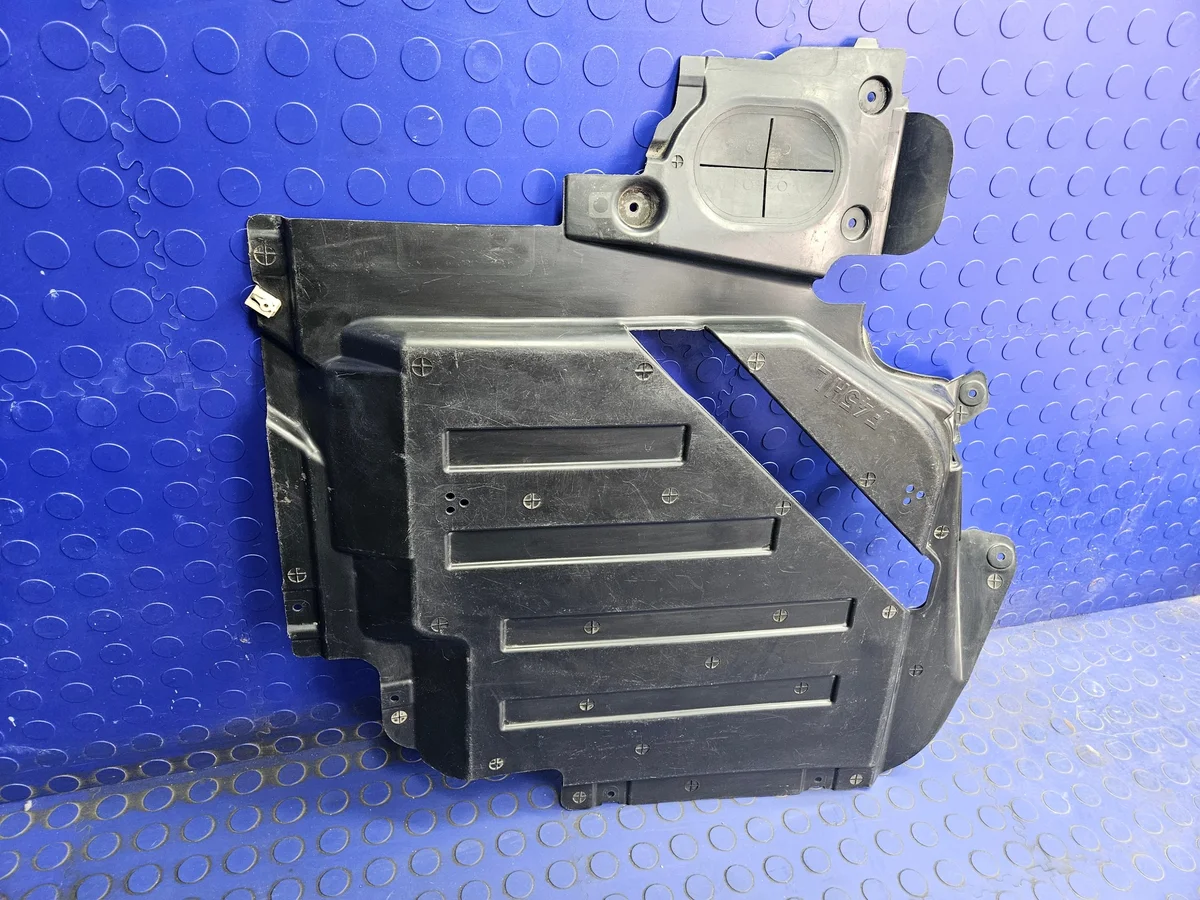 BMW 2 F45 Unterbodenschutz Links 7352677 image 4