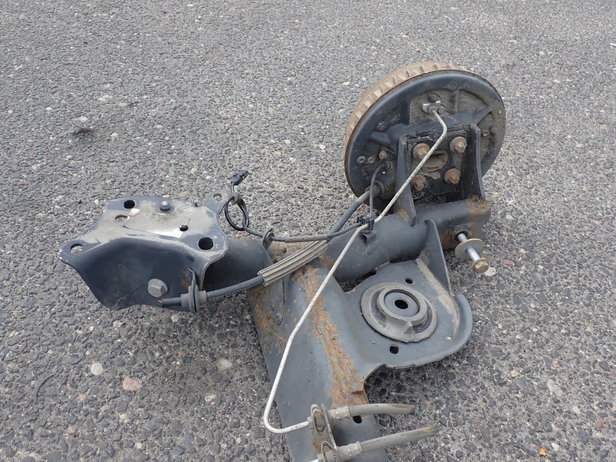 Achse hinten Renault Clio IV 4 komplett image 4