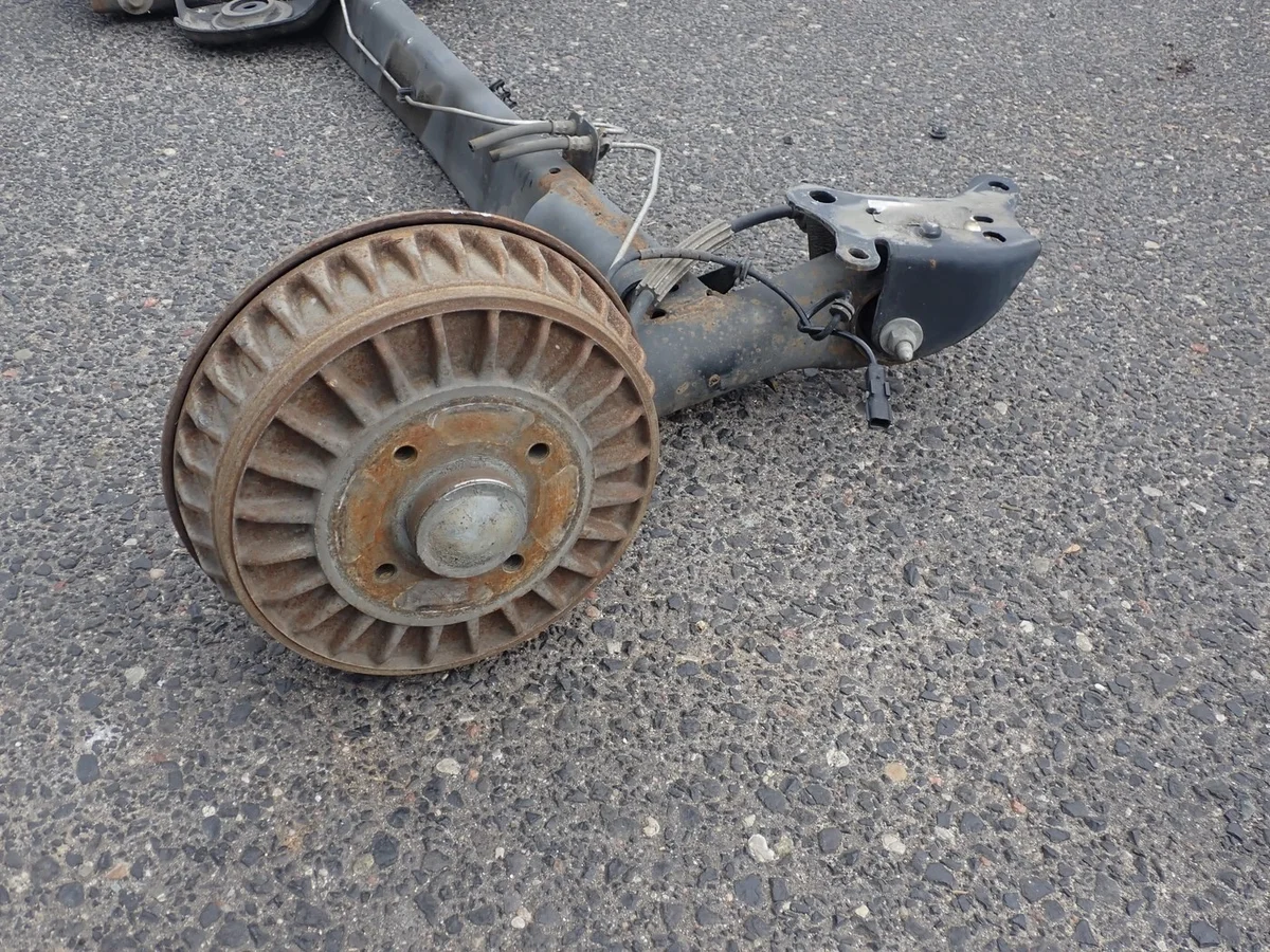 Achse hinten Renault Clio IV 4 komplett image 5
