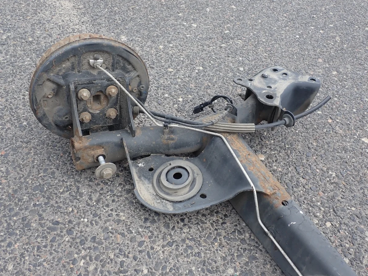 Achse hinten Renault Clio IV 4 komplett image 6