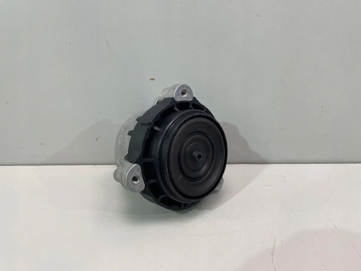 Coxim Motor Esquerdo BMW G30 G31 G11 G32 9488383 image 3