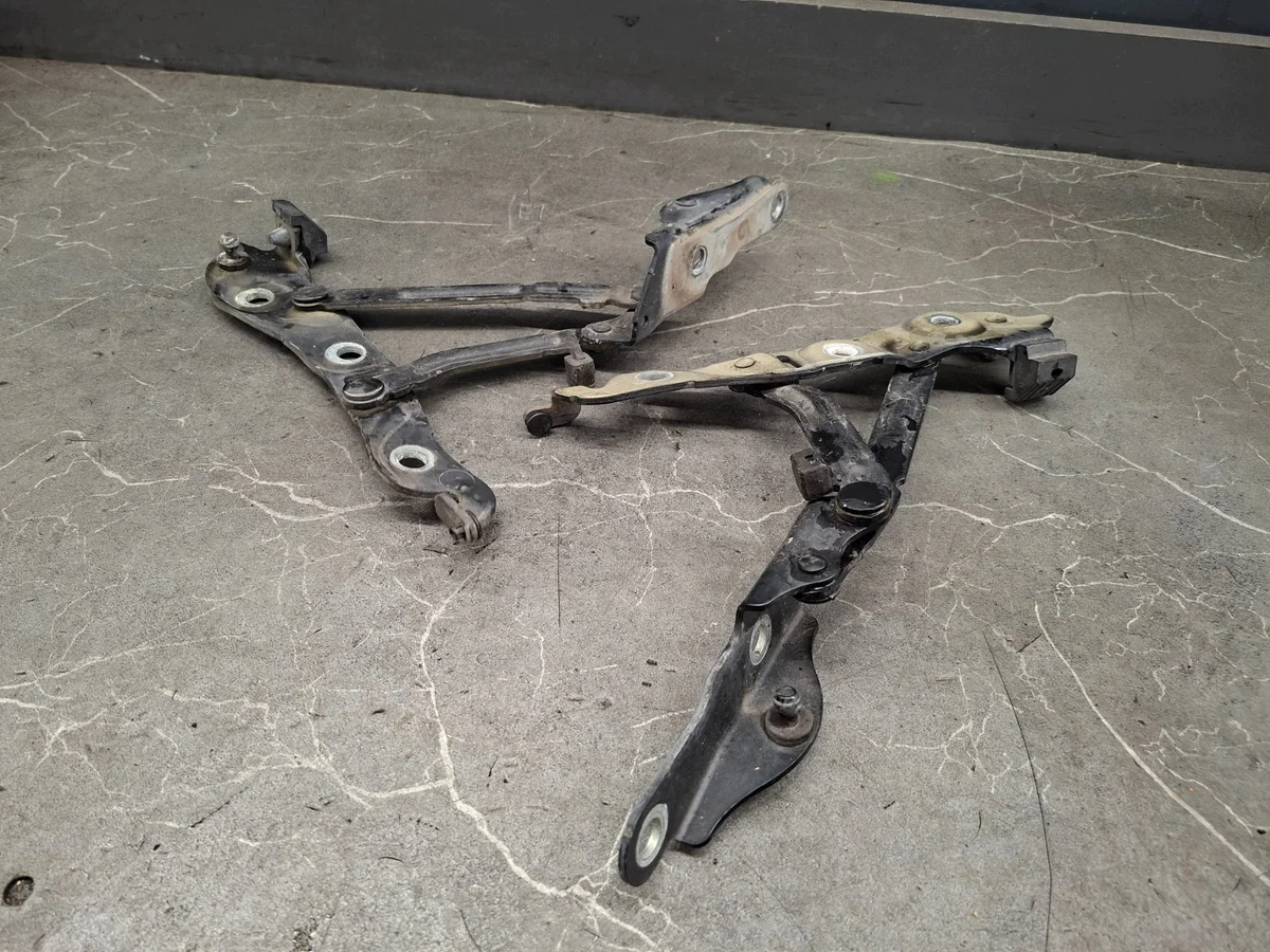 Dobradiças Capô Volvo S60 Usadas image 6