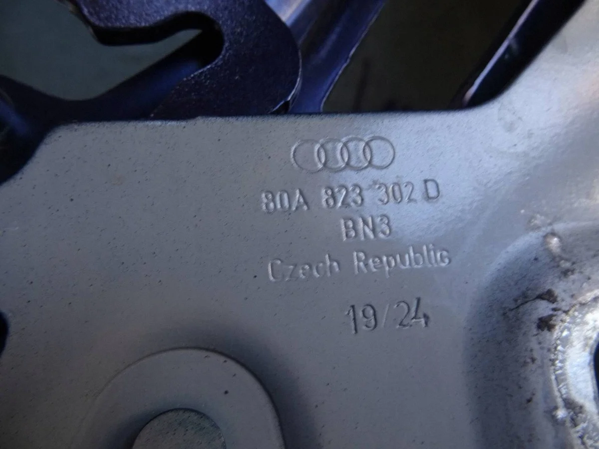 Audi Q5 SQ5 80A Dobradiças Capô Esquerda + Direita image 3