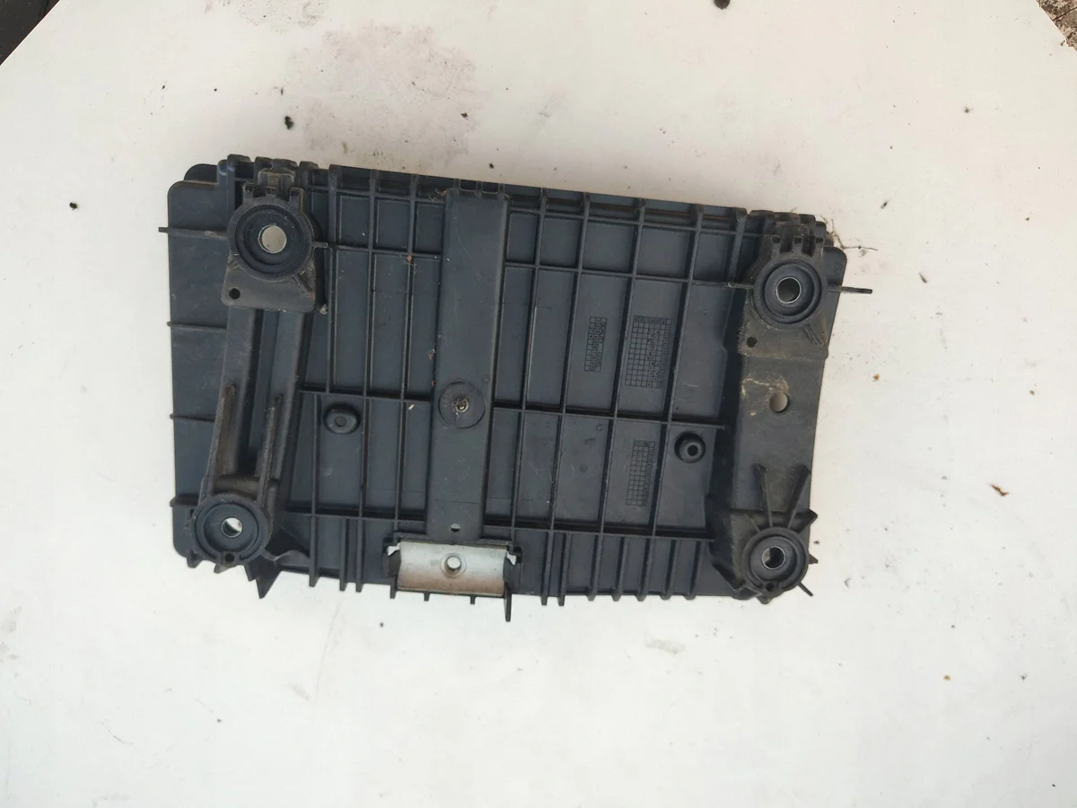 Base Bateria A2056200018 Mercedes C W205 image 3