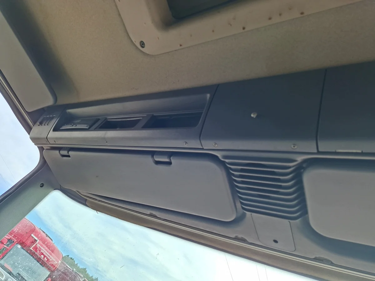 Scania Yläkonsoli Hylly Säilytys 1547526