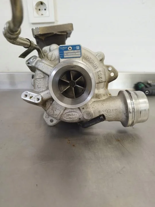 Turbocompressor Land Rover Velar 2.0 T H4P3-6K682-CH image 3