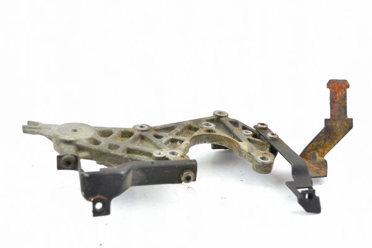Audi A6 S6 C6 4F Soporte Bomba Combustible 059130147J image 3