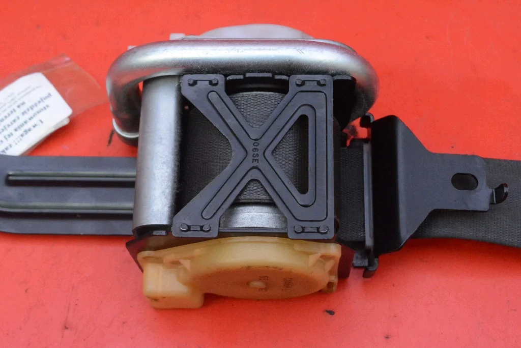 Cinturón de seguridad Honda Civic 8 Izquierdo Delantero image 3