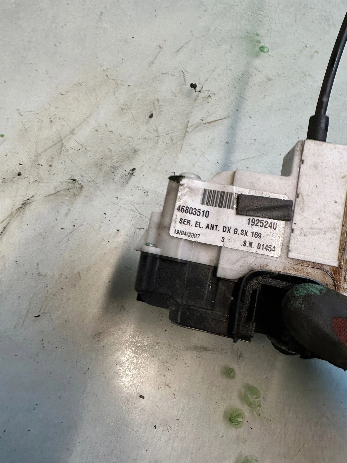 Fiat Panda II Serrure Porte Avant Droite 46842658 image 3
