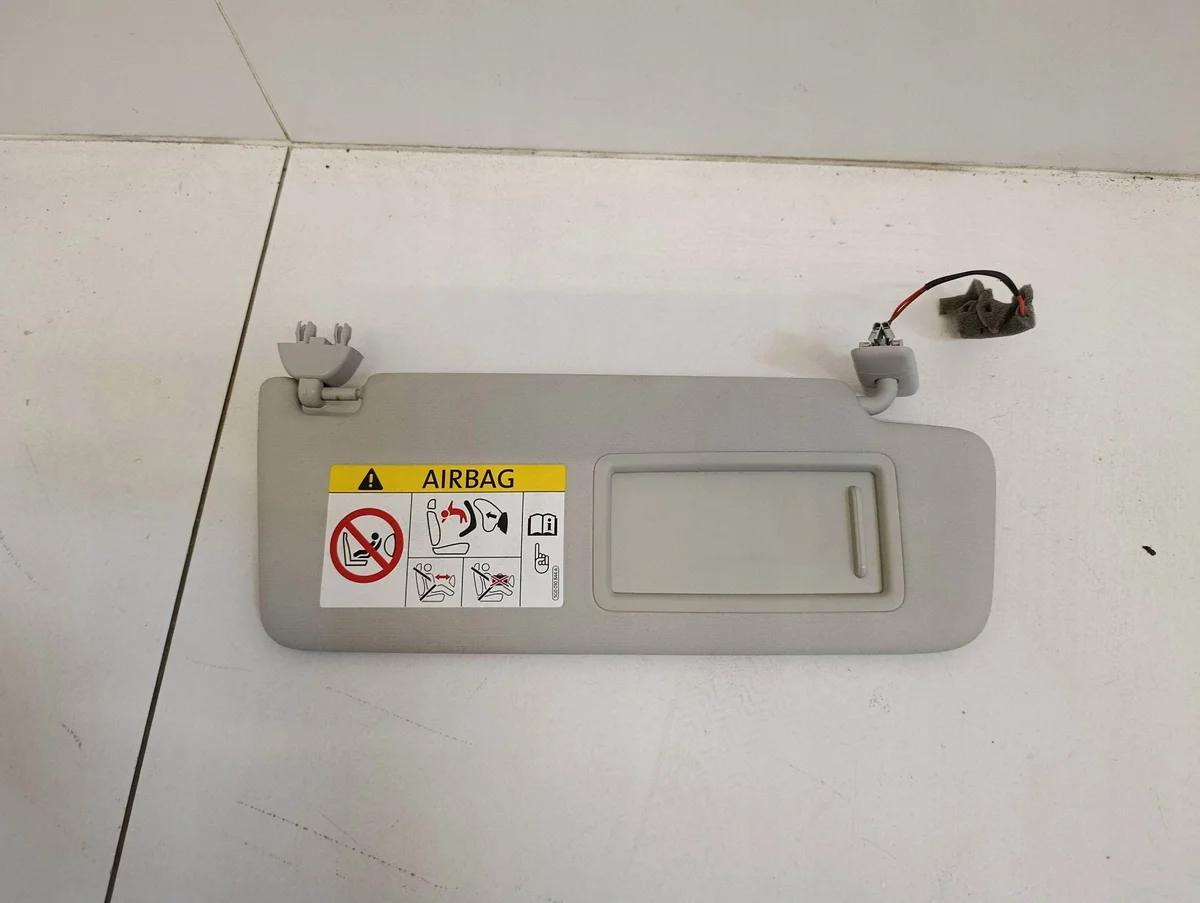 Protetor Solar Direito Seat Leon III 5F0857552CJ