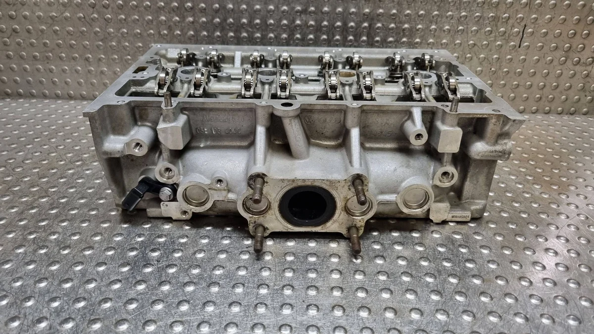 Culasse 05E103063E S25145432 VW Golf image 6