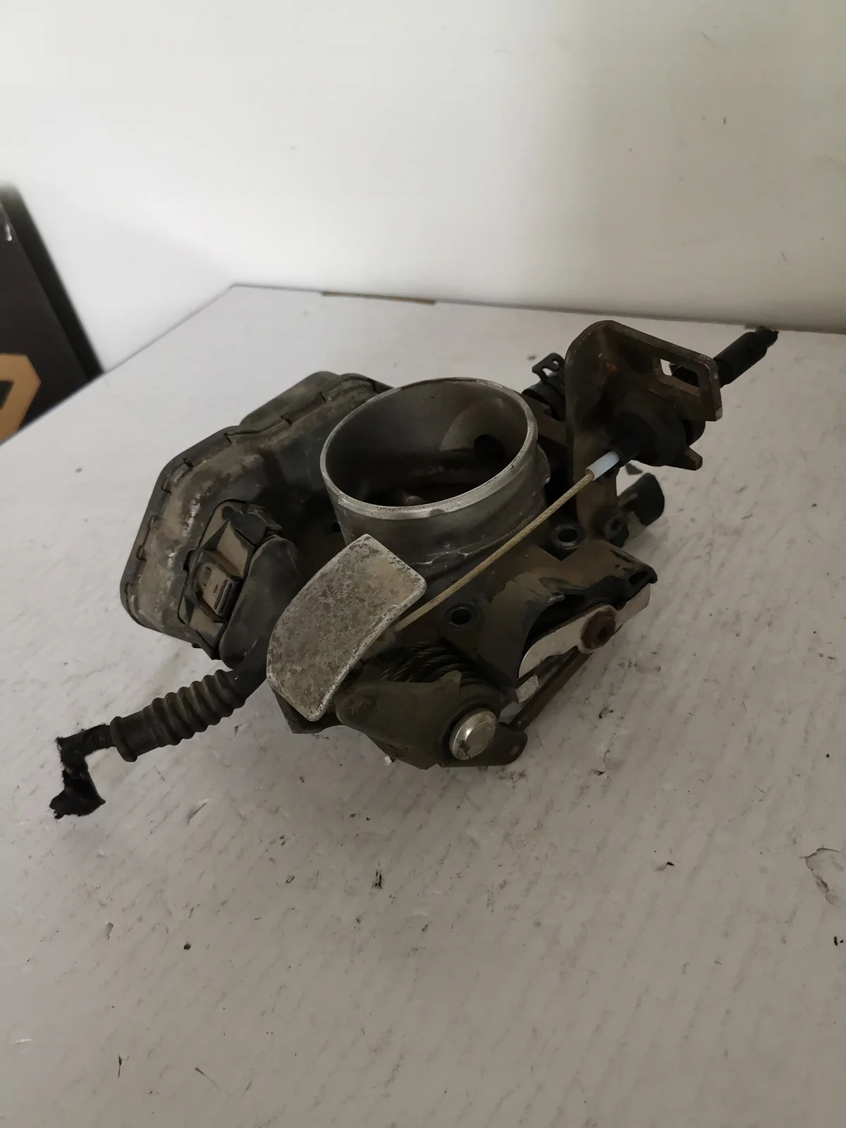 Opel Astra II G Vectra B 1.8 X18XE1 läppäkotelo