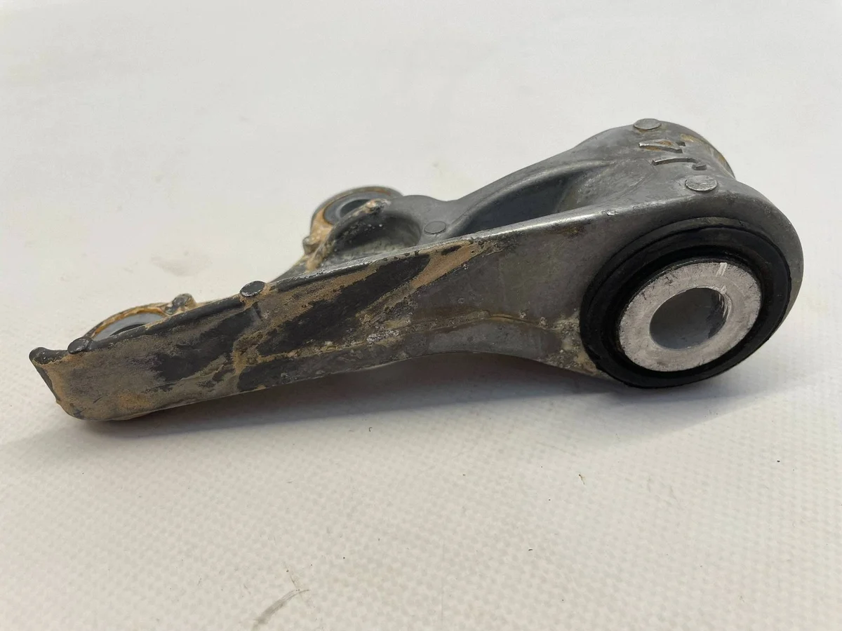Yaris IV 1.5 Híbrida Suporte Motor Traseiro