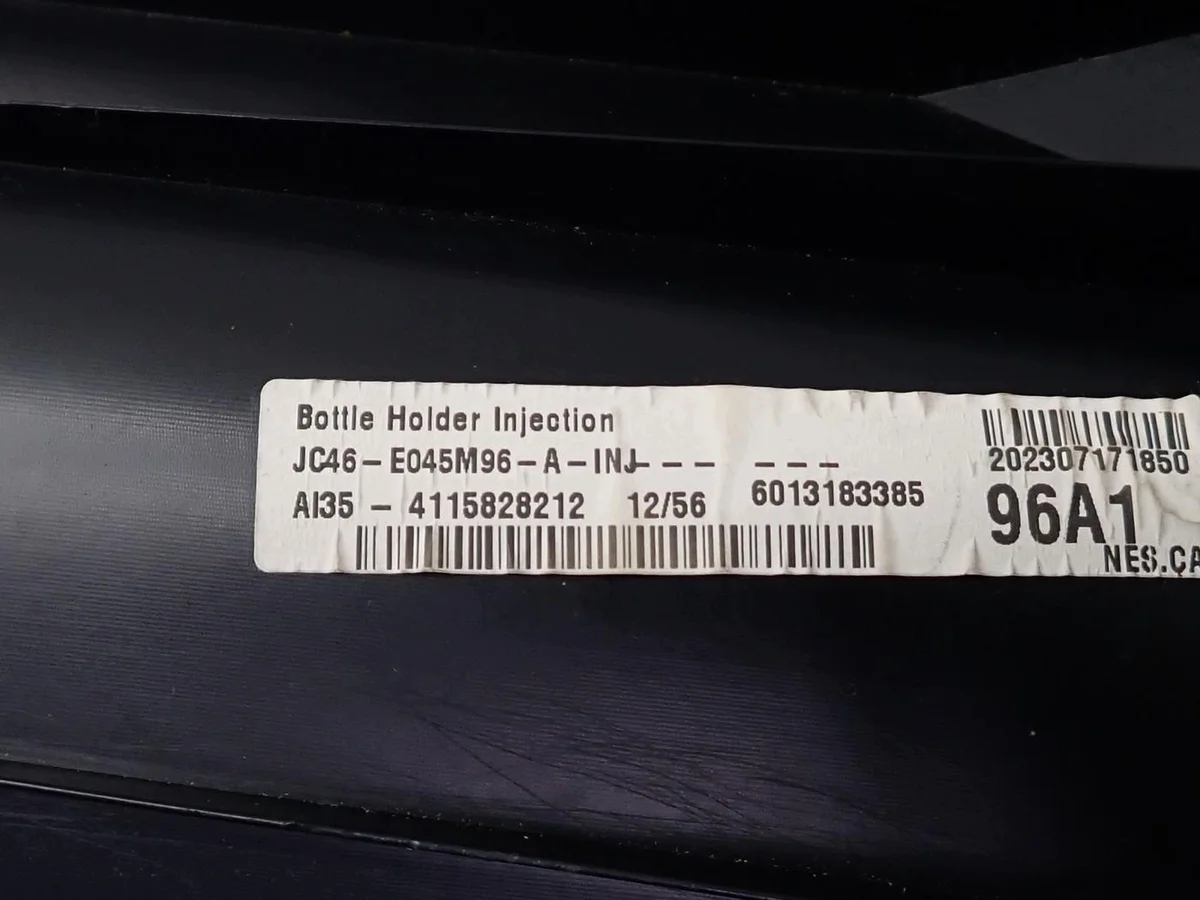 Ford F-Max JC46-E045M96-AHW Console Shelf image 6