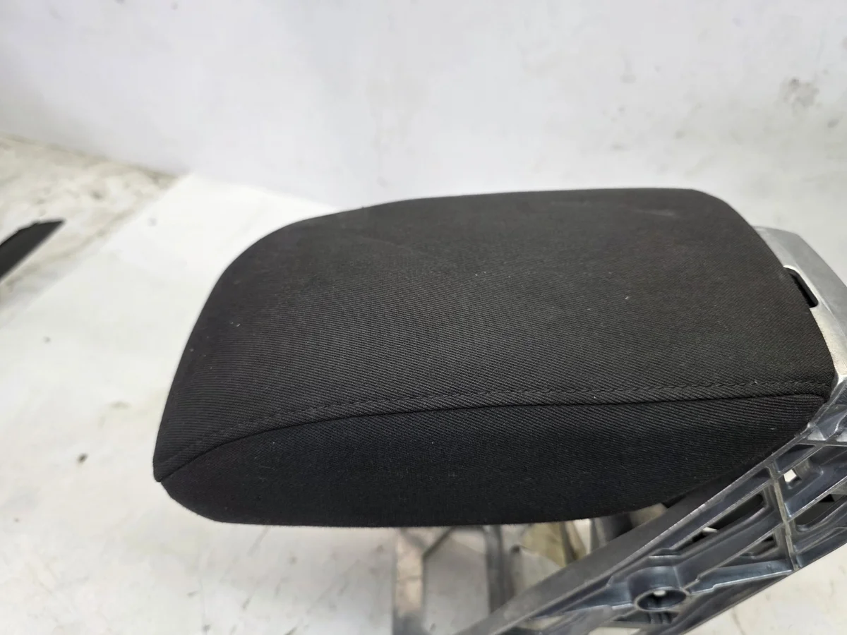 Bracciolo Audi Q3 8U Tessuto 8U0864283A 6PS image 4