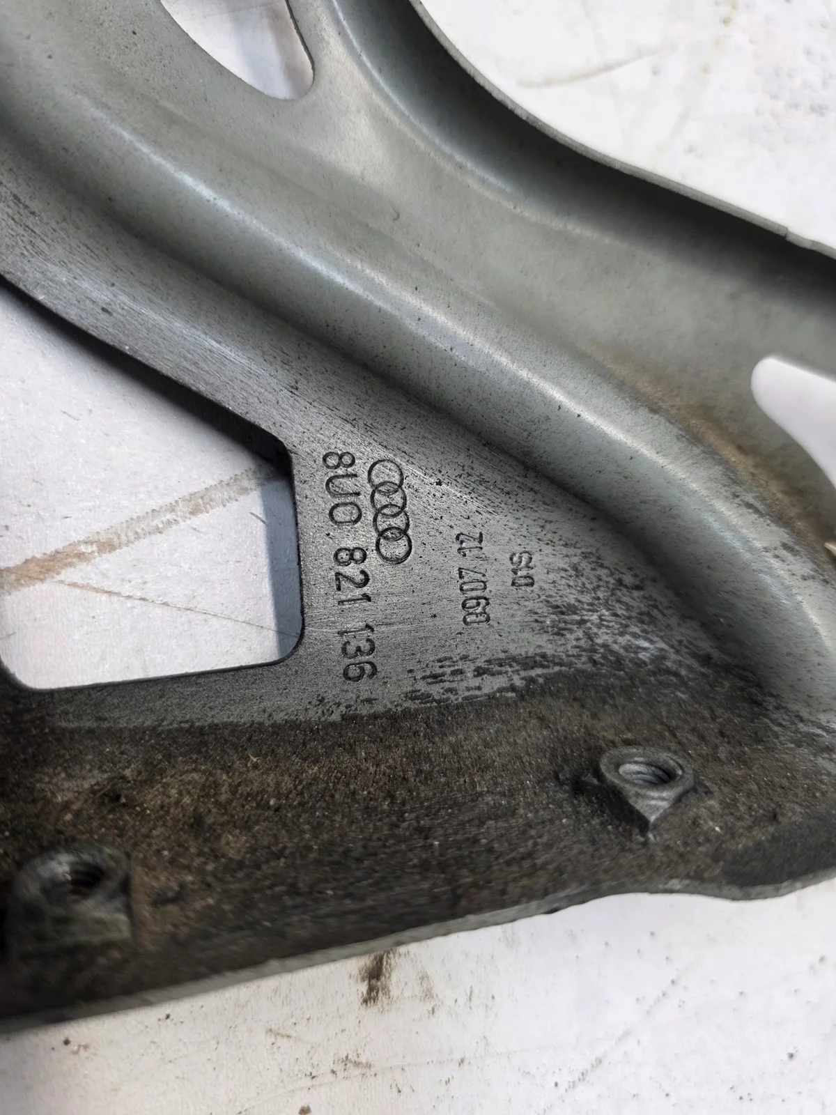 Support de garde-boue Audi Q3 8U droit avant image 5