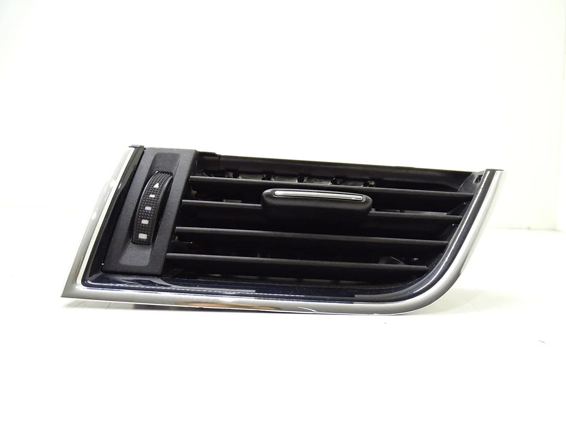 Skoda Octavia III 5E ilmastointiritilä vasen