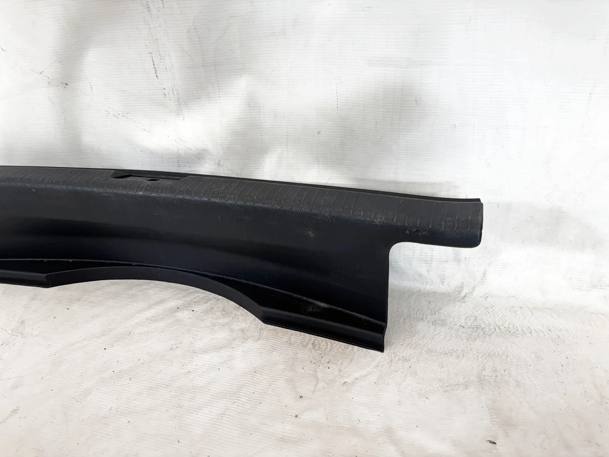 VW Golf VII Protection seuil coffre image 3