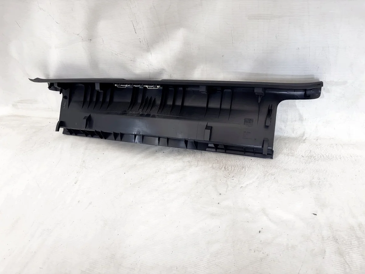 VW Golf VII Protection seuil coffre image 6
