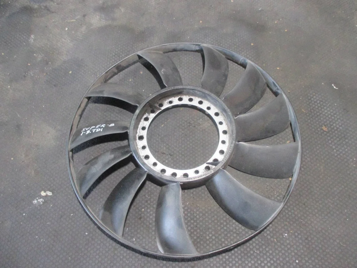 Skoda Superb B5 2003 Rotor ventilateur 058121301b