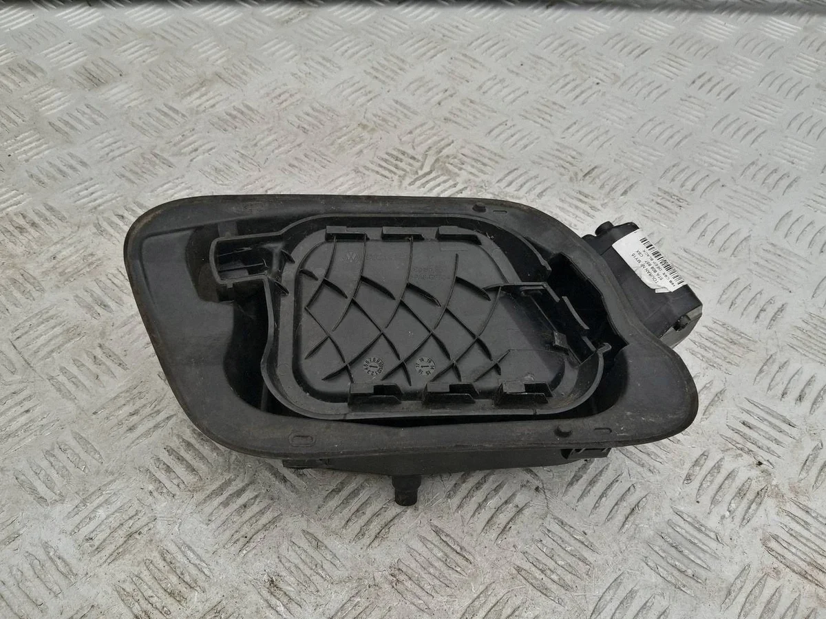 Couvercle réservoir carburant VW Touran II 5TA809857