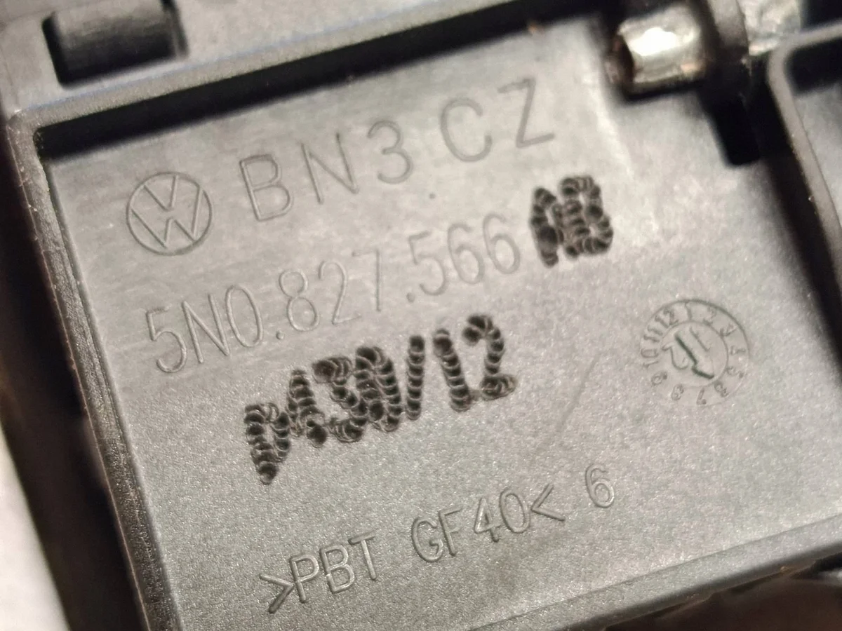 Volkswagen Passat B6 Handtag Baklucka BN3CZ image 5