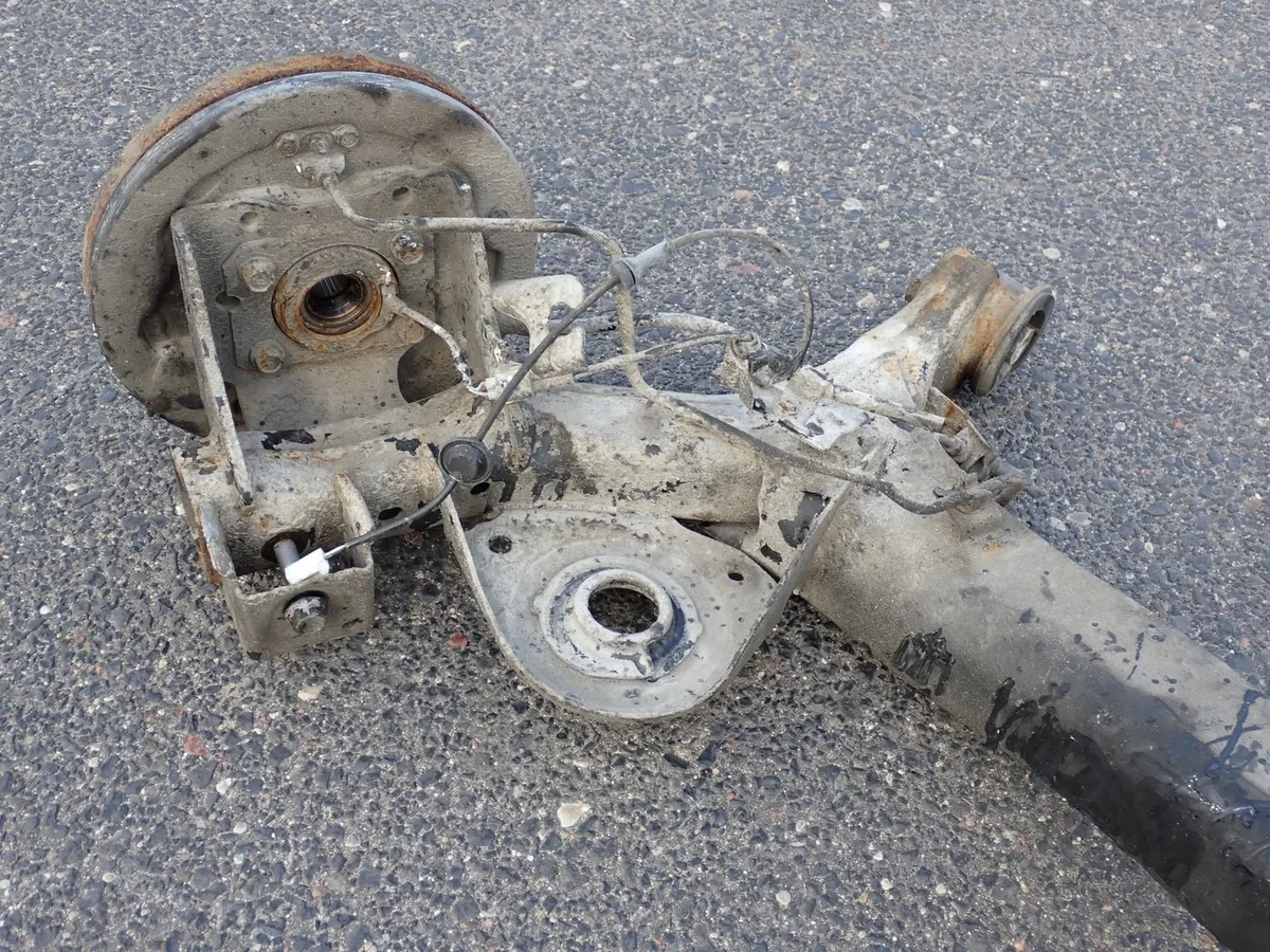 Bakaxel Suzuki Swift MK8 4x4 - Begagnad image 6