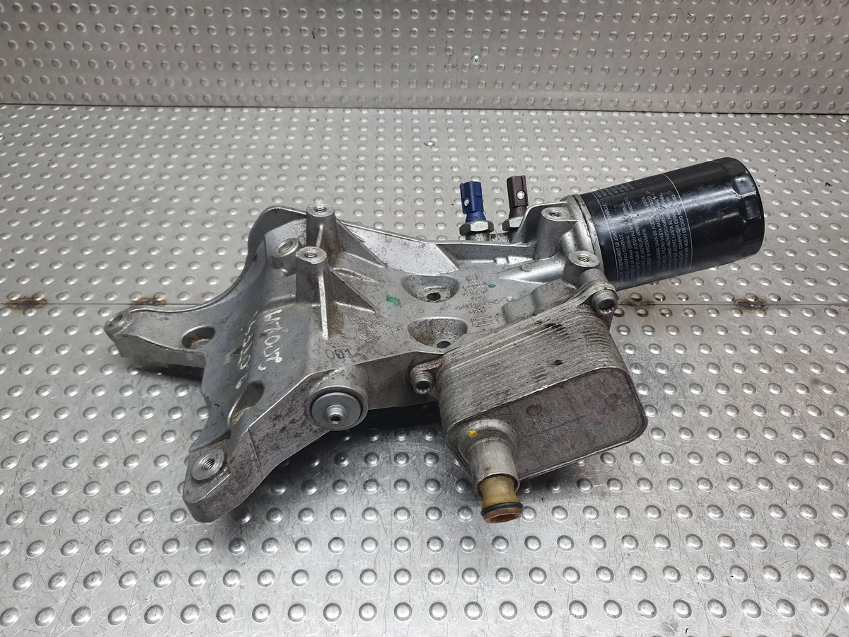 Base filtro olio Audi A3 8P Q5 8R 1.8 TFSI